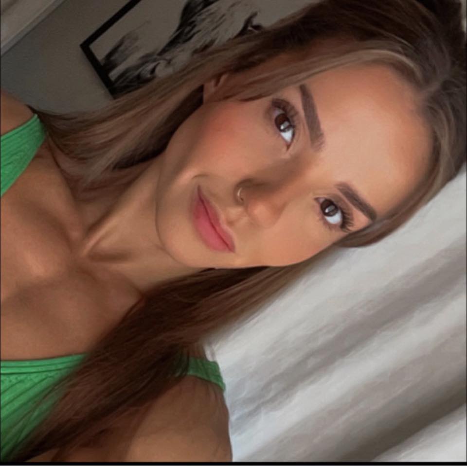 Julia Plett Obituary, Surrey, BC Death: Family and Friends Mourns A Loss